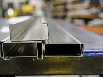 Алюминиевый швеллер П-образный