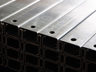 швеллеры из алюминия